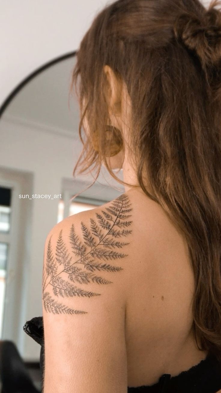 Elegant Fern Shoulder Tattoo Tattoo Design