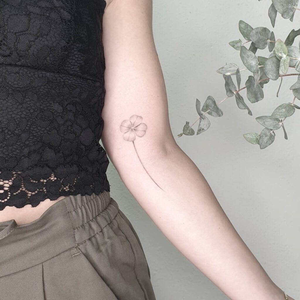Simple Four-Leaf Clover Tattoo Tattoo Design