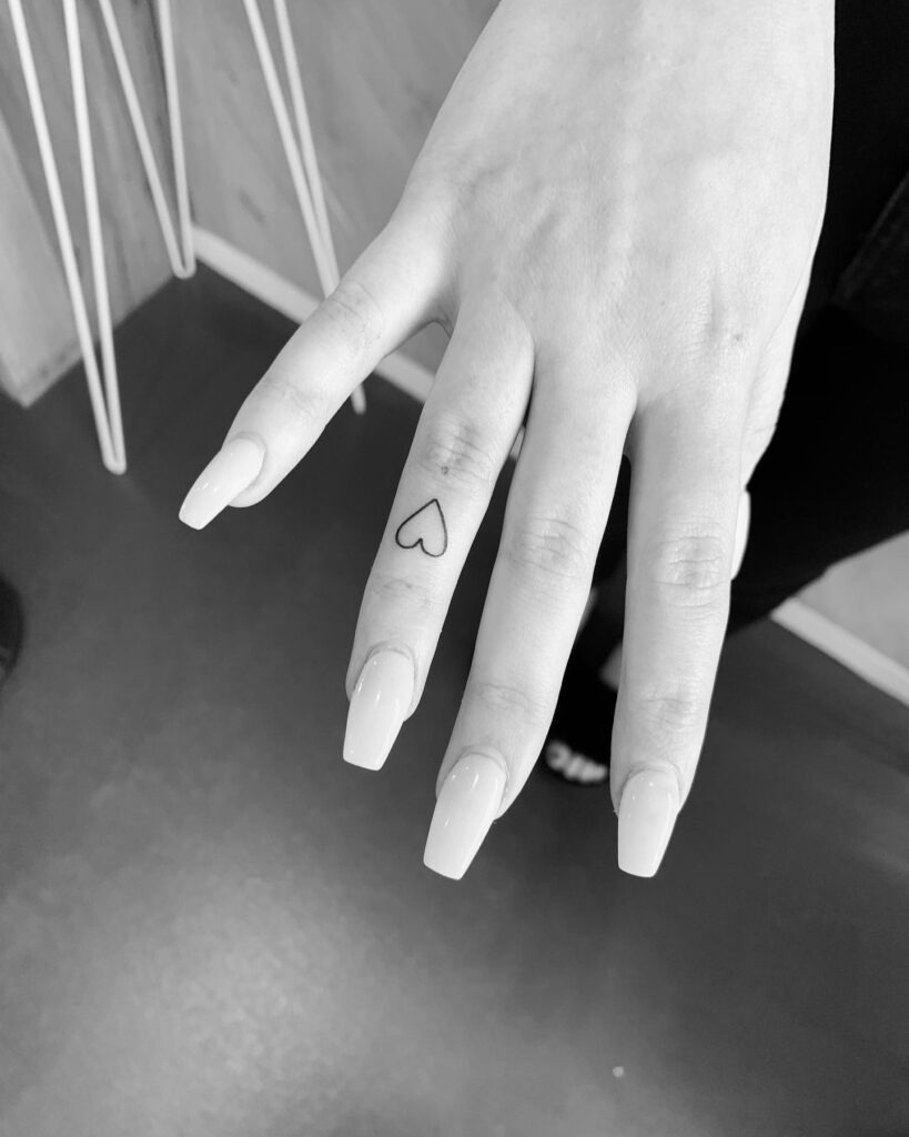 Minimalist Heart Finger Tattoo Tattoo Design