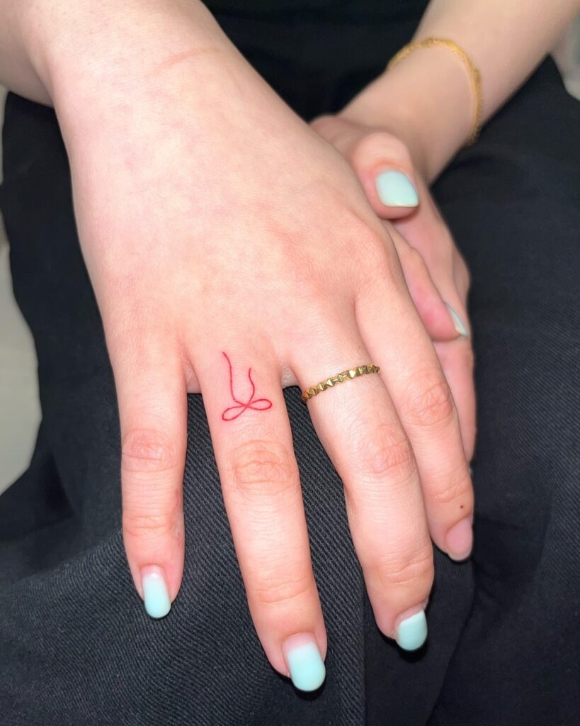 Red Bow Finger Tattoo Tattoo Design