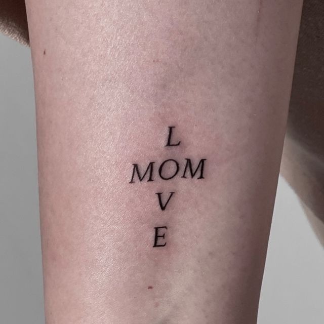 Minimal “Mom” Love Tattoo Tattoo Design