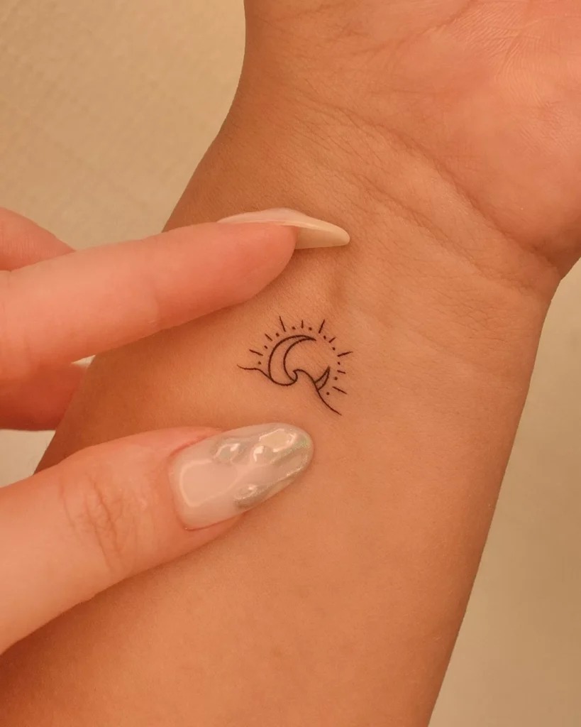 Little Wave and Sun Tattoo Tattoo Design