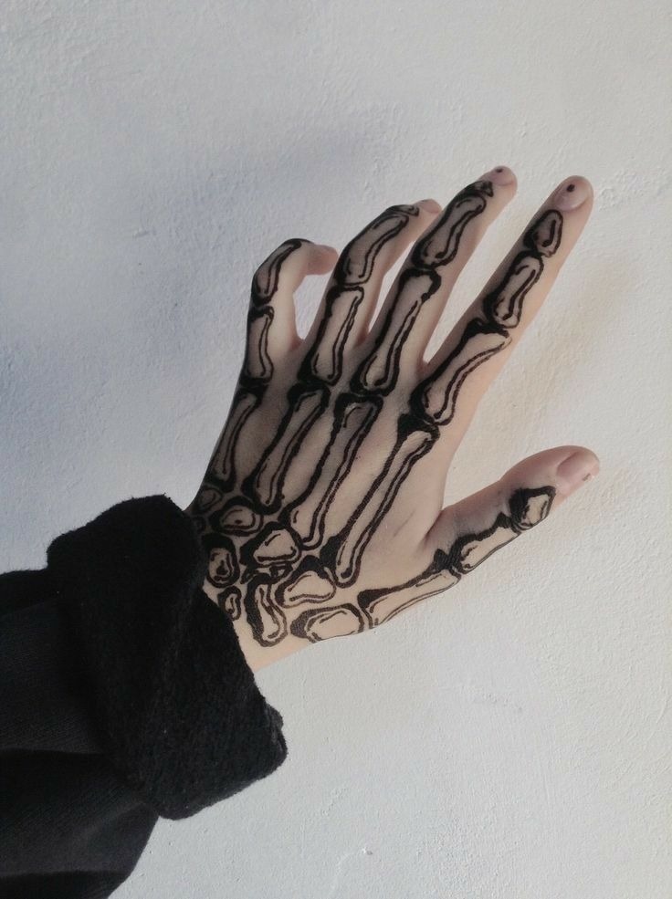 Feminine Skull Fade Tattoo Design