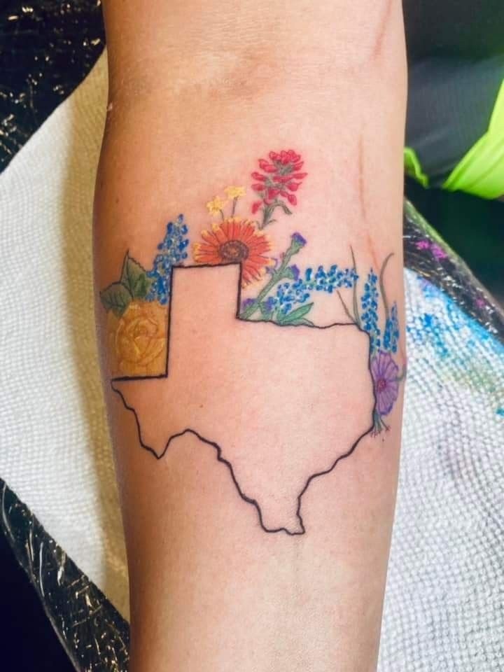 This one feels like Texas in springtime, soft, sentimental, and effortlessly pretty.
